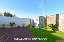 CHALLANS (85) Vendée proche commerces , centre ville , gare , hôpital , Maison  VIAGER occupé 4 pièces terrain 764 m² (jardinet privatif )clos 2 chambres