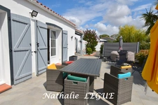 Vendée (85) entre CHALLANS et NOIRMOUTIER BEAUVOIR sur MER  Maison à vendre 8 pièces , 160 m², 4 chambres , 1 bureau ,3 WC garage terrain clos 1543m²