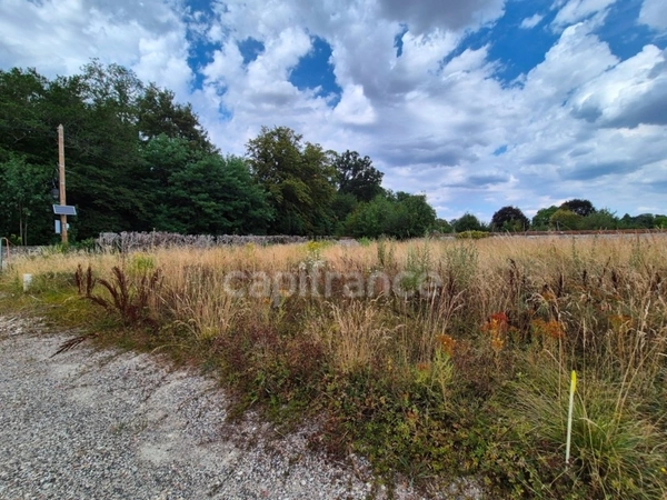 Terrain viabilisé à bâtir - 647,00 m² - Libre constructeur