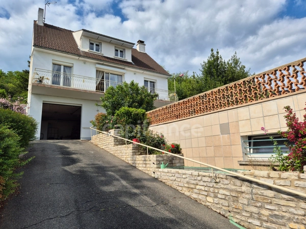 Maison familiale 145 m², 5 chambres, garages, Vue Seine