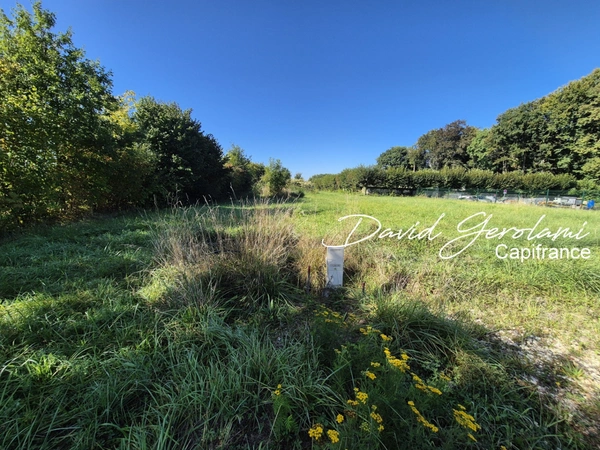 Terrain à bâtir viabilisé 553,00 m² - Libre Constructeur