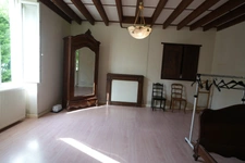 Maison de maître 10 pièces , dépendance 140m² , piscine 1h de Bordeaux, 3h de Paris