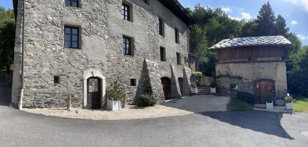Ensemble immobilier d’exception- presbytère- Tarentaise COURCHEVEL (73)