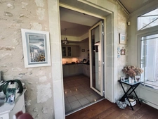 Mansion property in CHATELLERAULT (86)