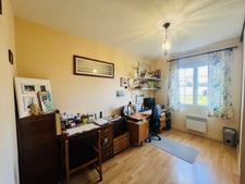 Maison sur sous sol 4 chambres -1500m² de terrain