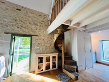 Mansion property in CHATELLERAULT (86)