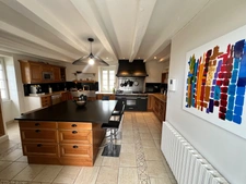 SUPERB 250 SQM STONE HOUSE – CHARM, SPACIOUS ROOMS AND HEATED POOL – 10 min north of Châtellerault