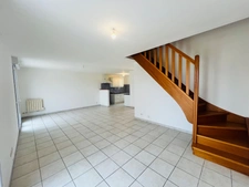 Maison 3 chambres, jardin, et garage