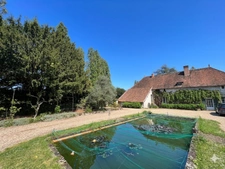 Propriété de charme bord de riviére 242m² 