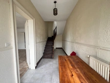 MAISON DE VILLAGE ATYPIQUE AVEC GRAND POTENTIEL
