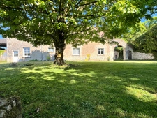 Maison 155m² rénovée + 2 granges 280 m²