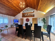 Architect-designed house of 149 m² in Targé – 3 bedrooms, possibility of 4 – Enclosed plot of 2,000 m² – 2 garages