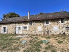 CHARACTERFUL LONGHOUSE – 230 m² – CHARM, SPACIOUSNESS & AUTHENTICITY – 20 MINUTES NORTH OF CHÂTELLERAULT