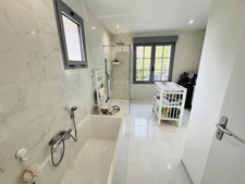 Maison rénovée 5 chambres - parc boisé - 7 min Châtellerault