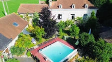 Maison de caractére + maison indépendante 8 min de Châtellerault