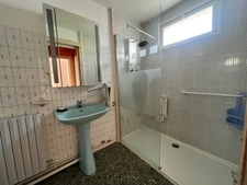 Maison de bourg 100m² - 3 chambres et dépendances  SAINT SAUVEUR (86)