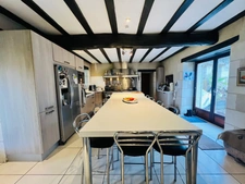 Equestrian Estate with Cottages 20 minutes from Châtellerault