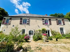 Maison de caractére à rénover 