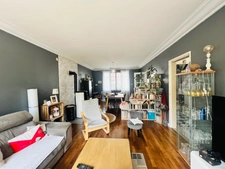 Family home 140 m² – Town center – Garden, garage, outbuilding