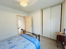 3-bedroom house with large garden and garage 