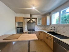 Grande Maison 140 m² – HYPER CENTRE– Jardin, garage, dépendance