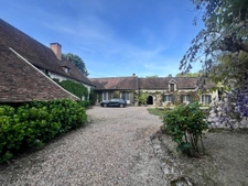 Propriété de charme bord de riviére 242m² 