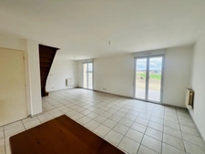 Maison 3 chambres, jardin, et garage