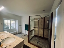 Family home of 300m² located 8 minutes north of Châtellerault