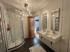 SUPERB 250 SQM STONE HOUSE – CHARM, SPACIOUS ROOMS AND HEATED POOL – 10 min north of Châtellerault
