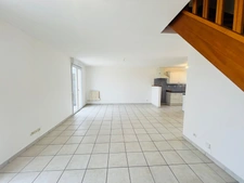 Maison 3 chambres, jardin, et garage