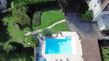 SUPERB 250 SQM STONE HOUSE – CHARM, SPACIOUS ROOMS AND HEATED POOL – 10 min north of Châtellerault