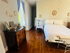 Mansion property in CHATELLERAULT (86)