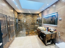 Maison centre ville avec piscine et grange 145m²