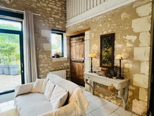Propriété d'exception  570m² + activité gites entre Poitiers et Tours 