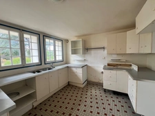 CHARACTERFUL LONGHOUSE – 230 m² – CHARM, SPACIOUSNESS & AUTHENTICITY – 20 MINUTES NORTH OF CHÂTELLERAULT