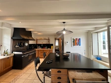 SUPERB 250 SQM STONE HOUSE – CHARM, SPACIOUS ROOMS AND HEATED POOL – 10 min north of Châtellerault