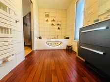 Single storey 2022 - sought-after area