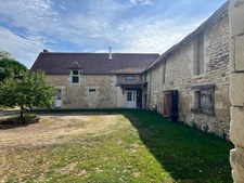 Maison 155m² rénovée + 2 granges 280 m²