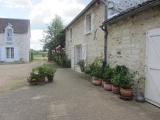 Equestrian Estate with Cottages 20 minutes from Châtellerault
