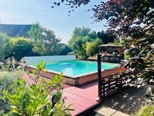 Manor house with outbuildings, swimming pool, East of Châtellerault