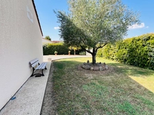 House built in 2010, single storey - 4 bedrooms - garage and large garden