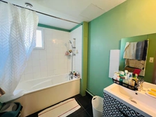 House built in 2010 - 115m² - 4 bedrooms - single-level living