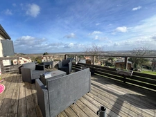 4-bedroom house with garden - with a view 