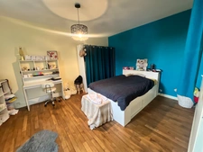 Maison centre ville avec piscine et grange 145m²