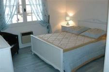 Equestrian Estate with Cottages 20 minutes from Châtellerault