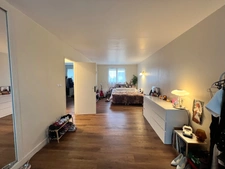 Architect-designed house of 149 m² in Targé – 3 bedrooms, possibility of 4 – Enclosed plot of 2,000 m² – 2 garages