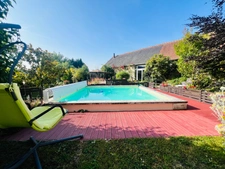 Maison de caractére + maison indépendante 8 min de Châtellerault