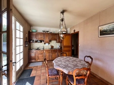 CHÂTELLERAULT – Maison familiale 152 m² – 5 chambres – Vie de plain-pied – Terrain 1 000 m²