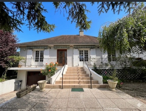 Maison 153m² - 5 chambres -sous sol - Jardin - Châtellerault