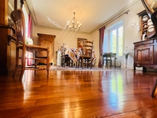 Mansion property in CHATELLERAULT (86)